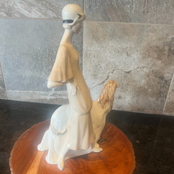 Royal Doulton 'Promenade' Hand Made 14-inch Porcelain Figurine! - Picture 7 of 16